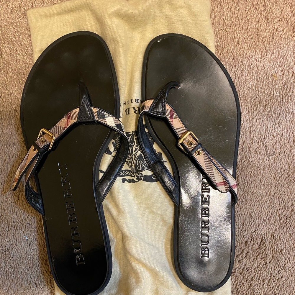 Burberry Sandals - 38